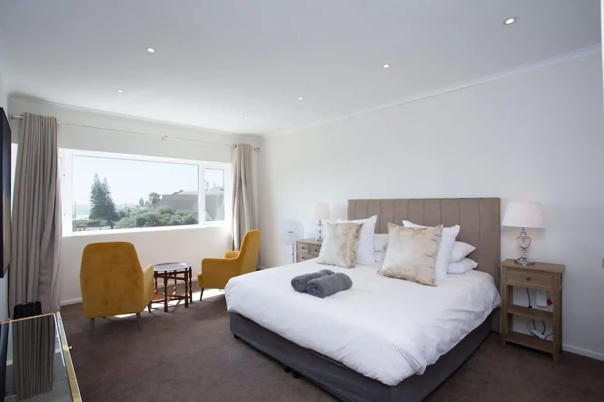 Comfort & Style Apartment 200M To Beach With Parking Cape Town 0*,  South Africa